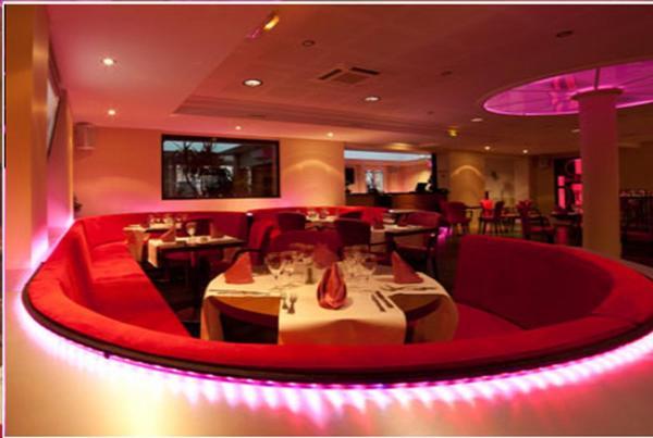 Logis Hotels - Hotel Restaurant L Enclos Donneville Екстер'єр фото